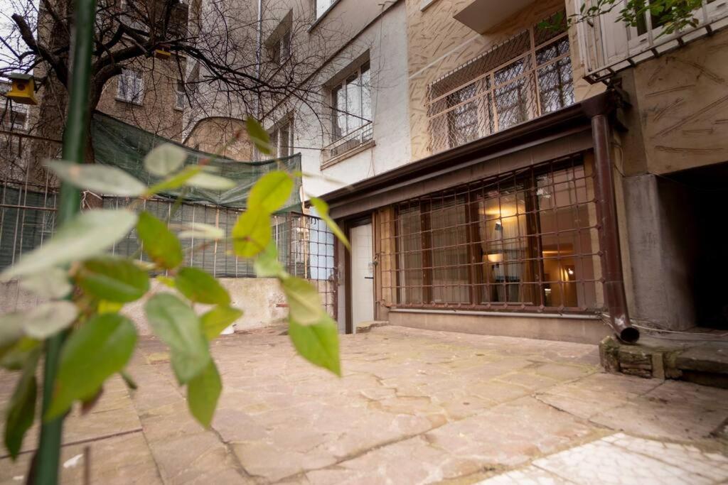 Studio With Courtyard Just Steps Away Vitosha Str Sófia Exterior foto